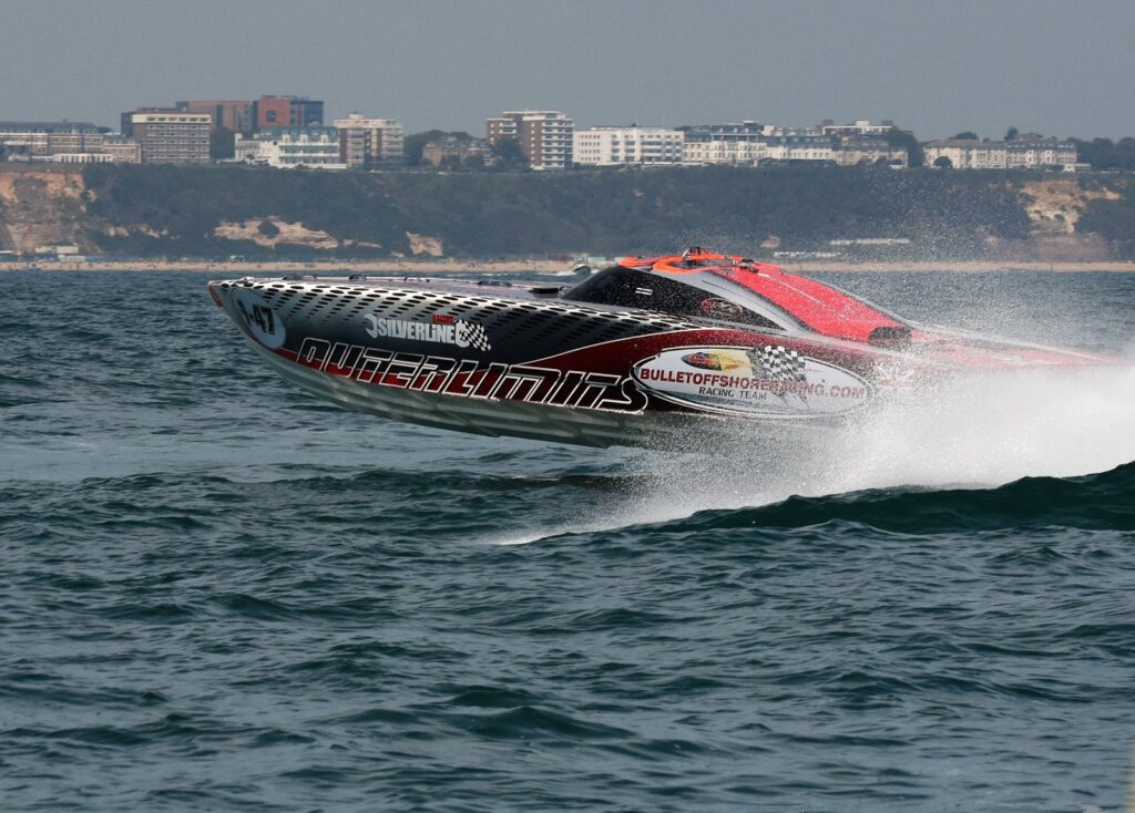 Cowes Torquay Powerboat racing
